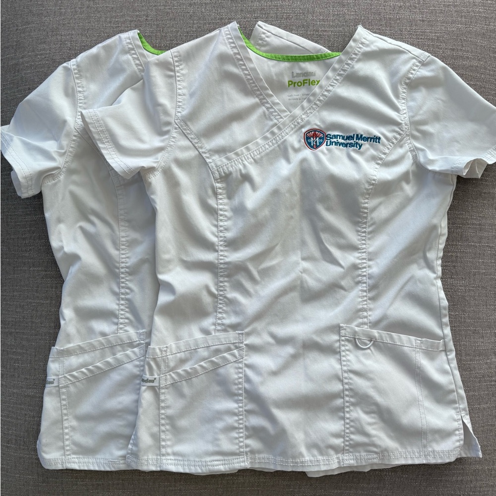 SMU nursing student scrubs